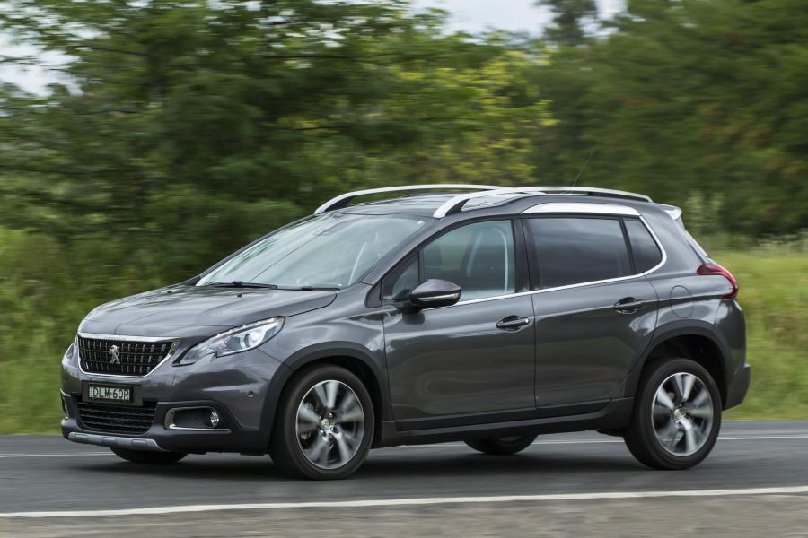  Peugeot 2008 2017 года  (AU) (фото 9 из 16)